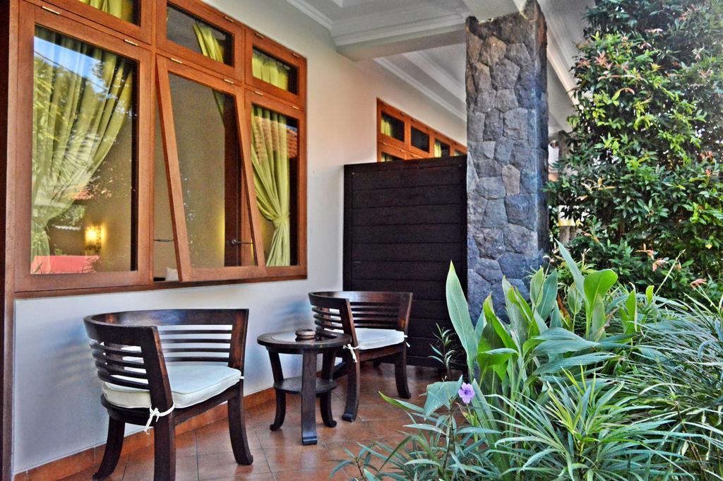 Yulia 2 Homestay Sanur Exterior photo